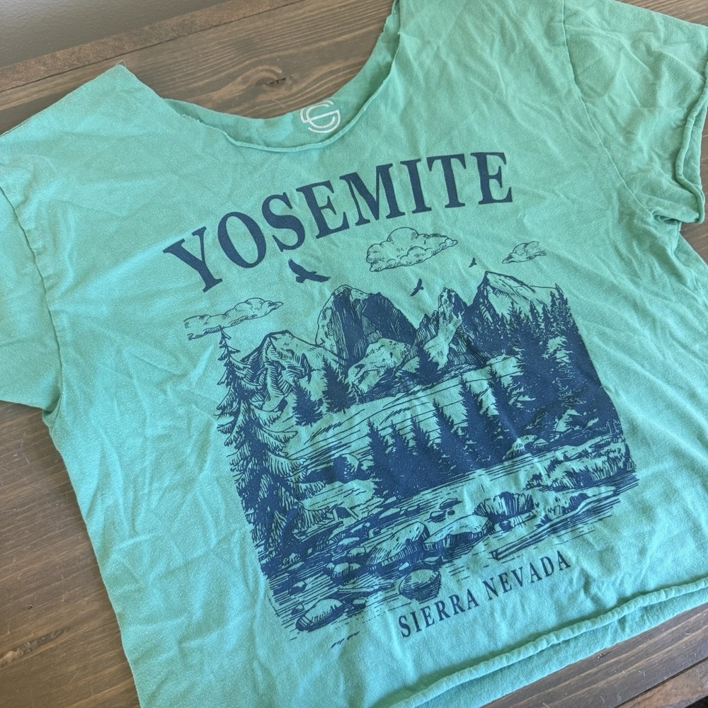 Social Culture Womens XS Green Blue Yosemite Cut Off Crop Short Sleeve T-Shirt